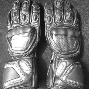 Motorcycle gloves